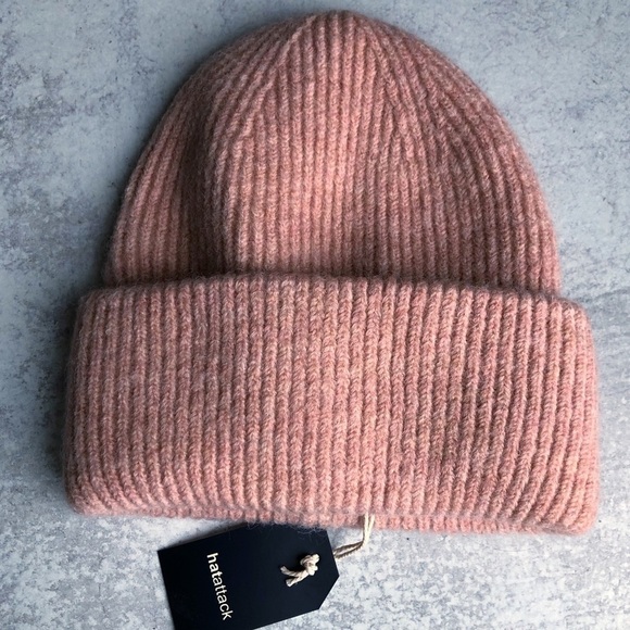Hat Attack Beanie Ribbed Knit Blush Pink NWT - Picture 1 of 6